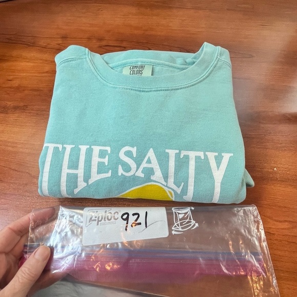 Women's Original The Salty Dog Thick Sweatshirt Sz S by Comfort Colors Preppy - Picture 16 of 16